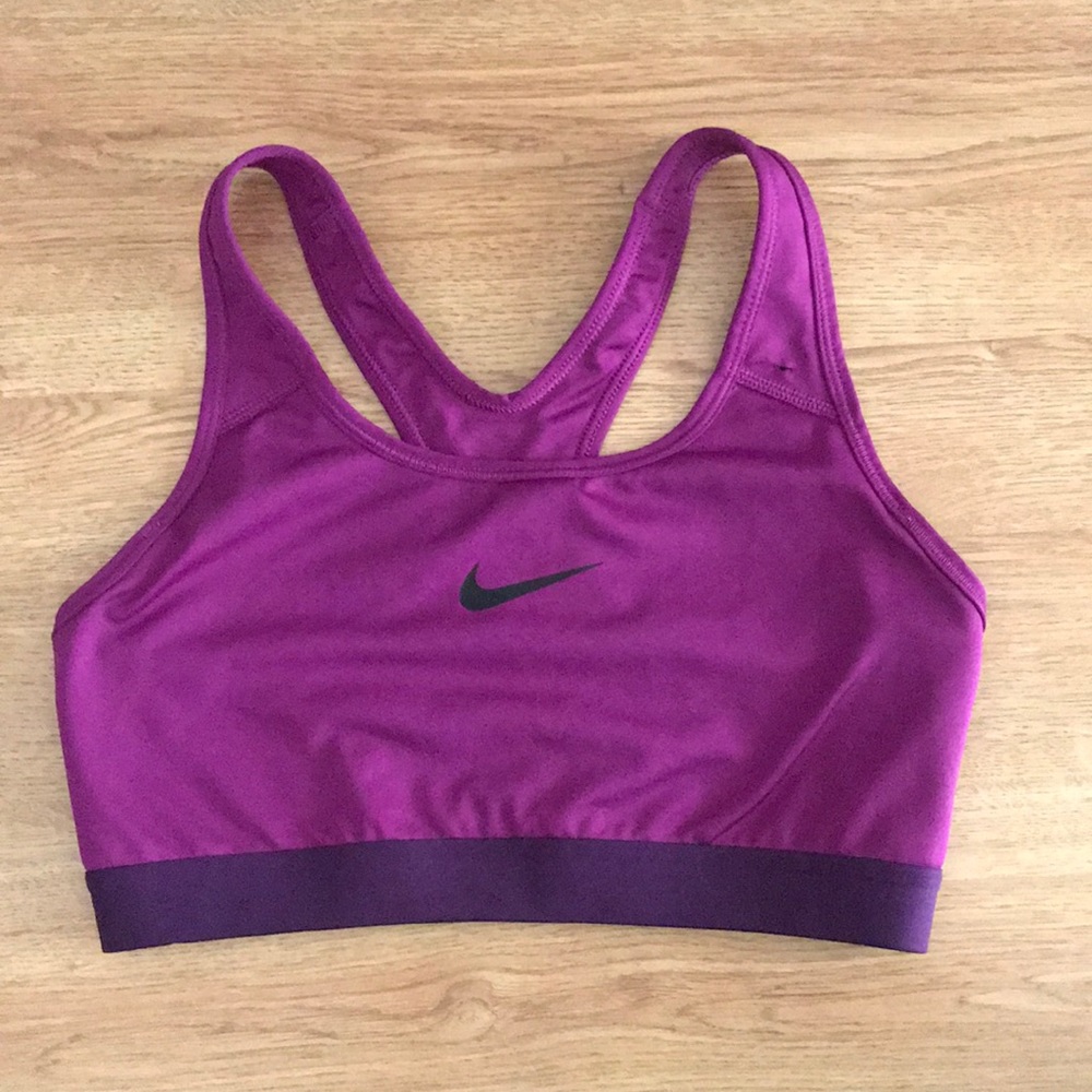 Nike Women’s Sports Bra Size M